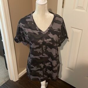 SAMPEEL Camo Top NWT